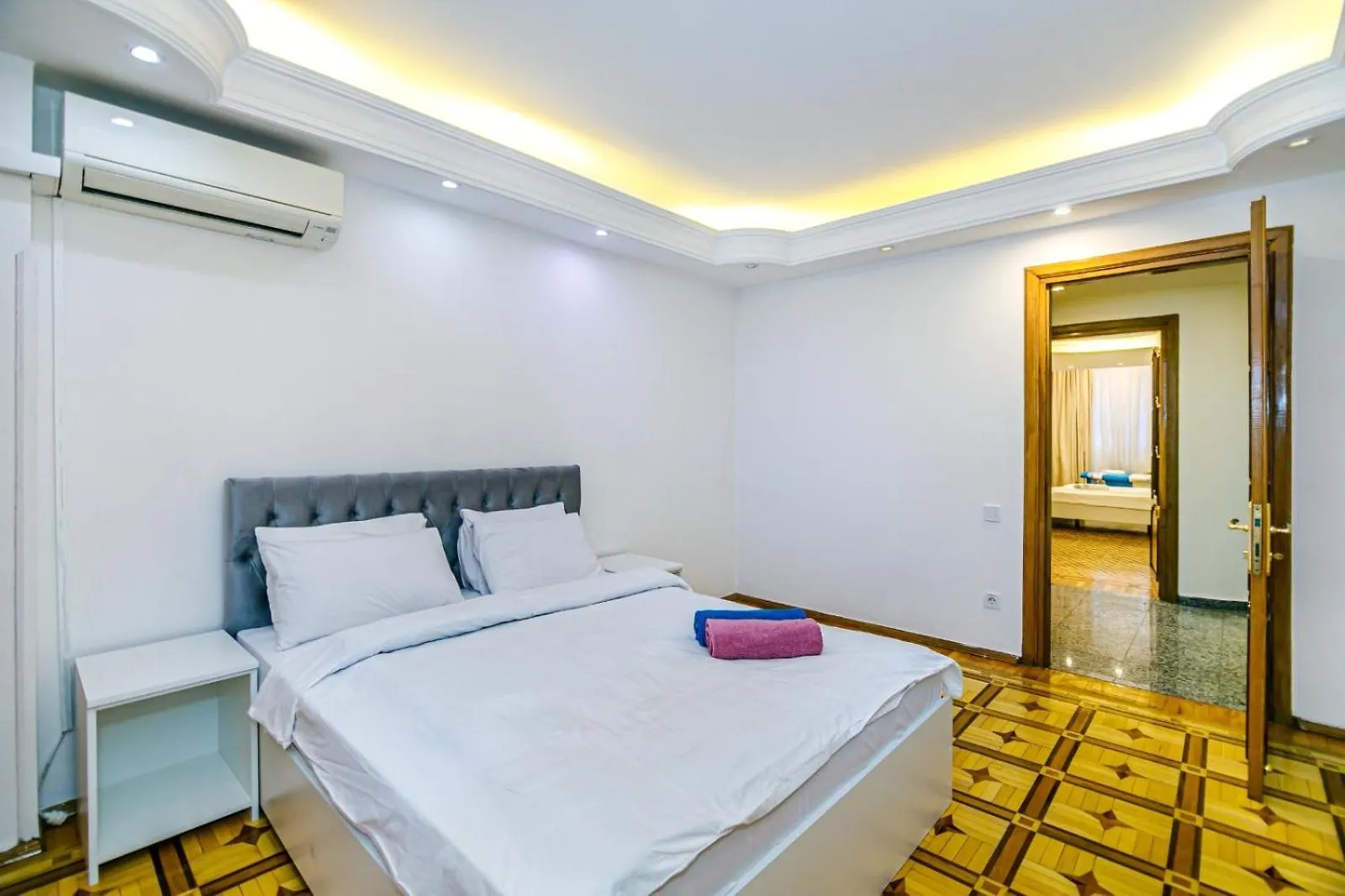 Apartment Freedom Square Baku
