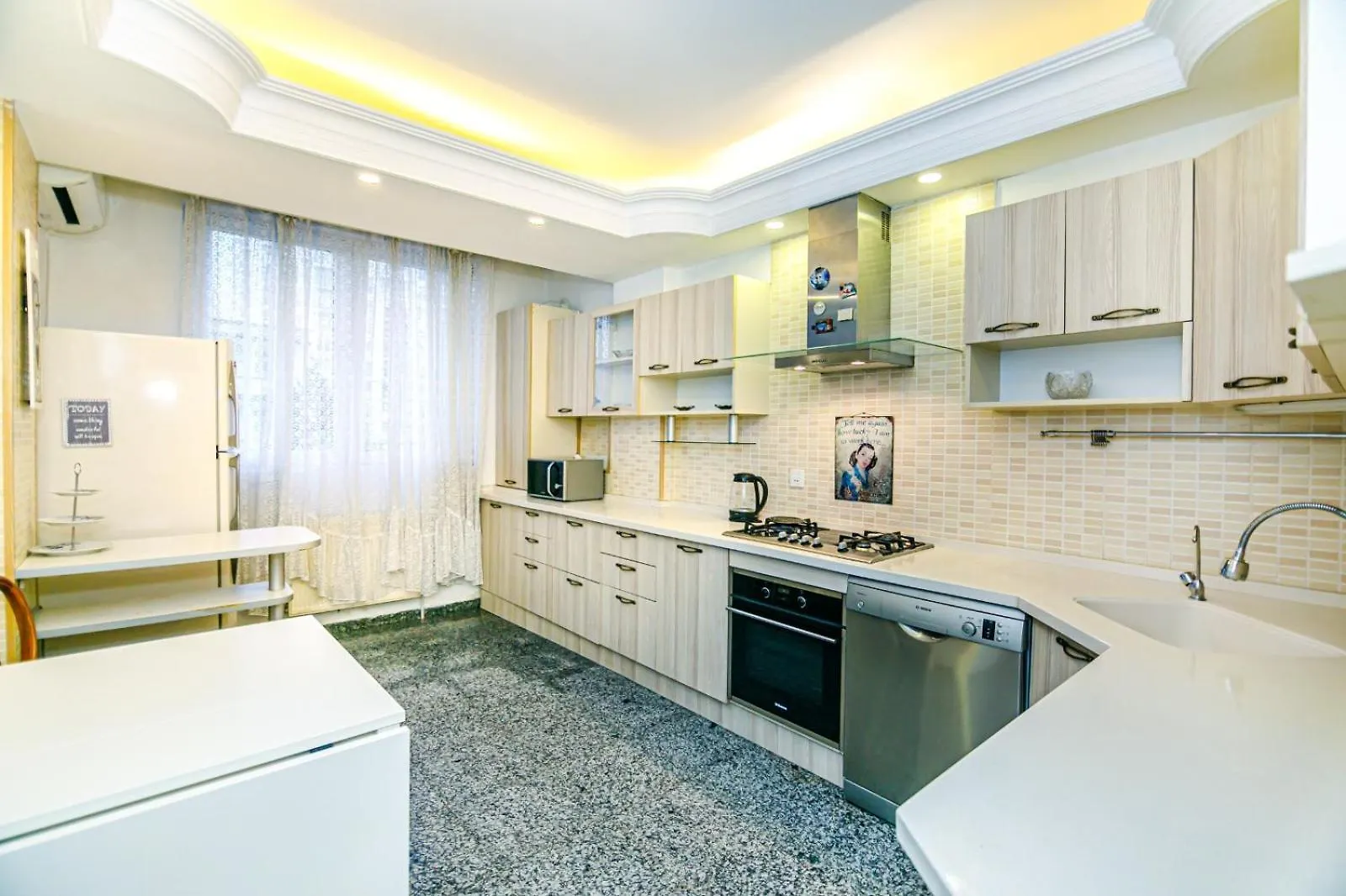 Apartment Freedom Square Baku