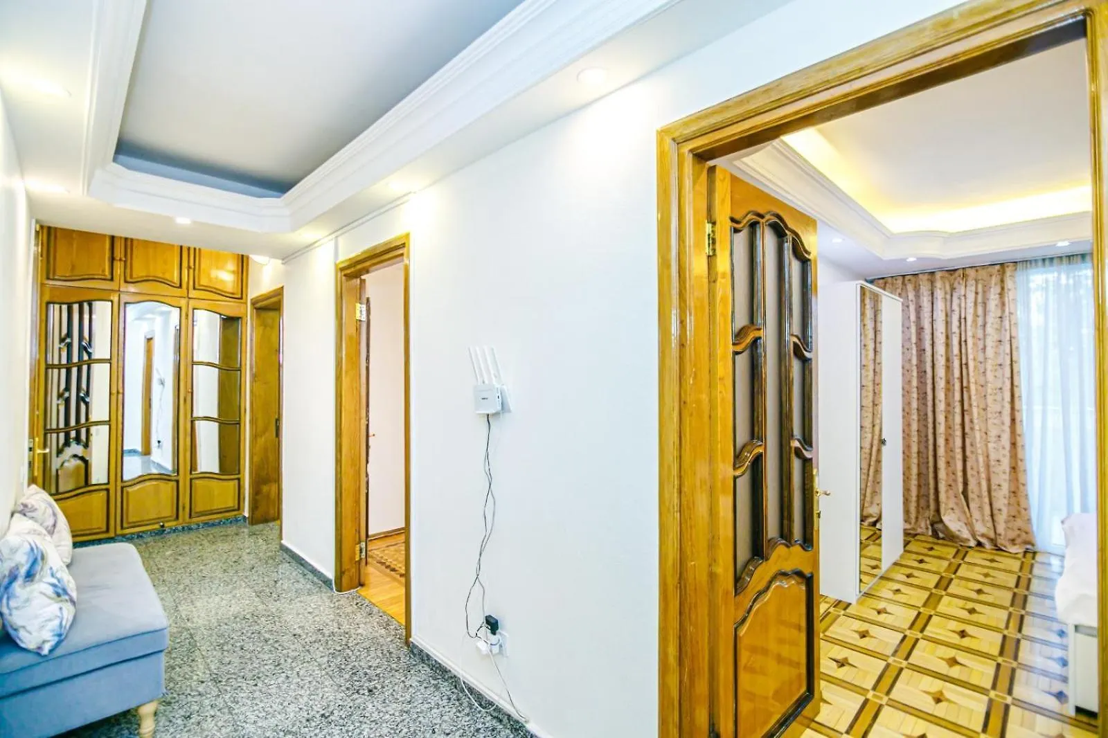 Apartment Freedom Square Baku 0*,