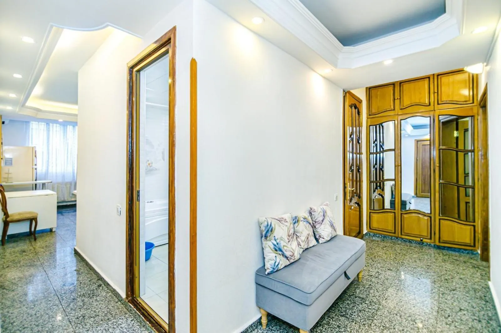 Apartment Freedom Square Baky